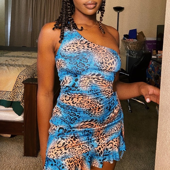 Bodycon dress - Picture 3 of 4